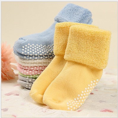 Dispensing Baby Socks